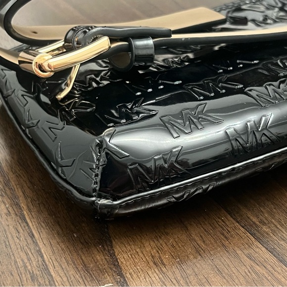 Michael Kors Adjustable Belt Bag Logo Debossed Black - Picture 4 of 9